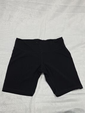 Old Navy Active Go Black Biker Shorts - Size Medium